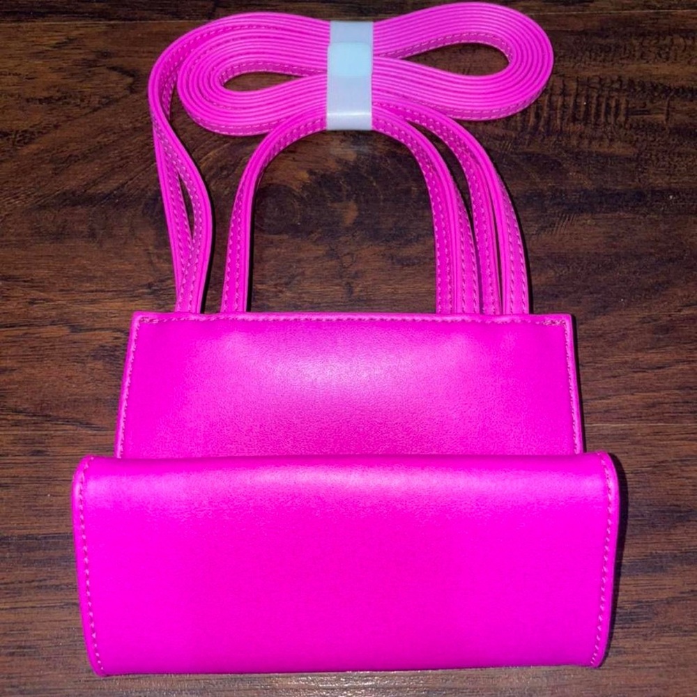 Small Azalea Telfar Bag - Picture 2 of 8